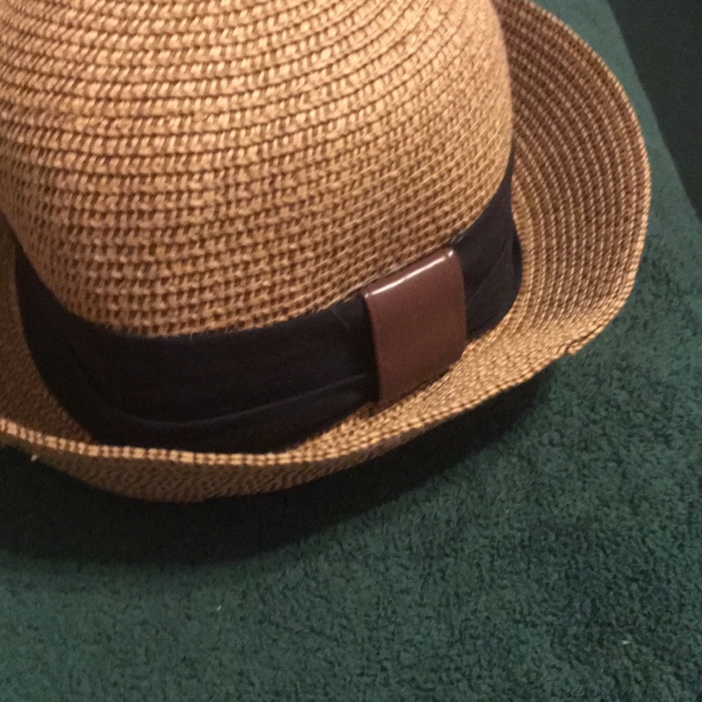 Fashion hat / never worn